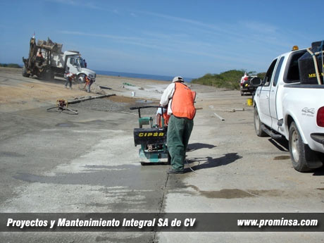 Construccion de carreteras, aeropuertos y obra civil www.PROMINSA.com