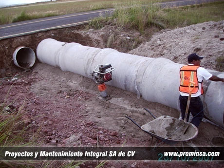 Construccion de carreteras, aeropuertos y obra civil www.PROMINSA.com